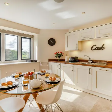 2 Bed In Oc-m31843 Windermere