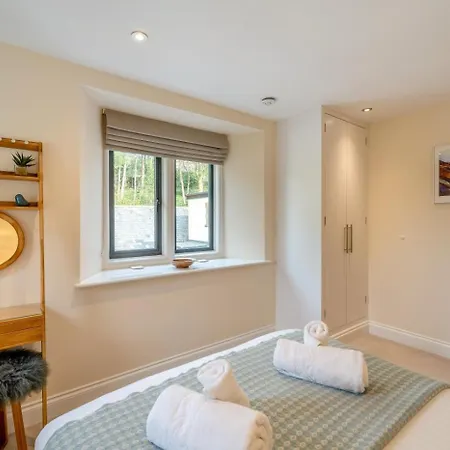 2 Bed In Oc-m31843 Lägenhet *