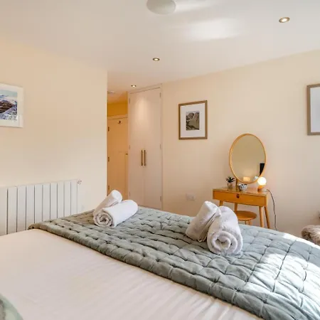 2 Bed In Oc-m31843 Lägenhet