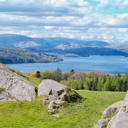 2 Bed In Oc-m31843 Apartamento